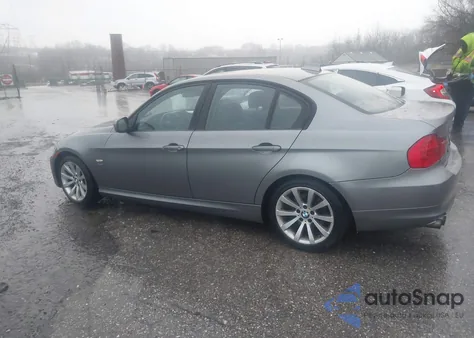 2009 BMW 328I xDrive z USA, uszkodzony, nr VIN WBAPK53599A646087
